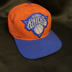New York Knicks Snapback Hat