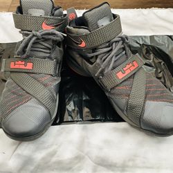 NIKE LeBron Soldier 9 (IX) Premium Basketball Men’s Sneakers Dark Grey/Hot Lava Size 13