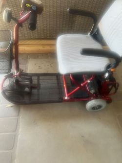 Fold N Go eclectic scooter **batter is dead**