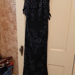 Navy Blue Long dress size Medium Very good condition and very nice