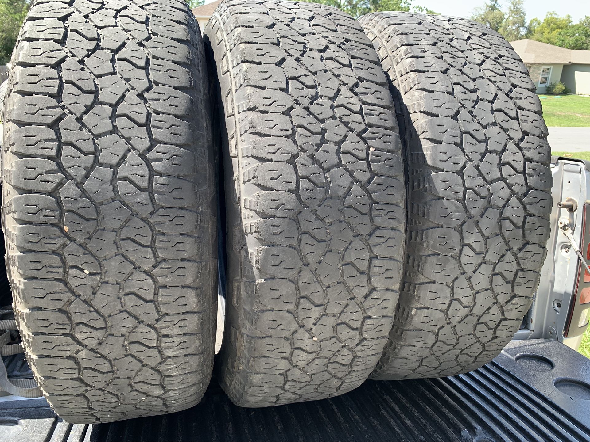 3 goodyear wrangler trail runner tires AT, Lt275/65/20