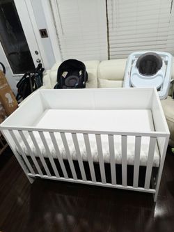 Graco Theo White 3-in-1 Convertible Crib