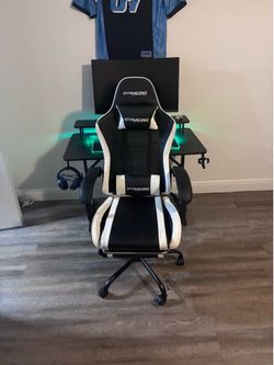 Gaming chair