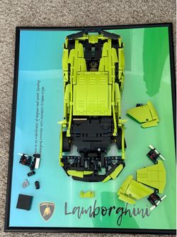 LEGO Technic Lamborghini Display Frame – Damaged