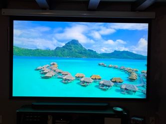 Epson 5050UB 4K PRO-UHD Projector and 100" Motorized Screen