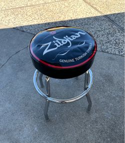 Guitar Stool / Bar Stool