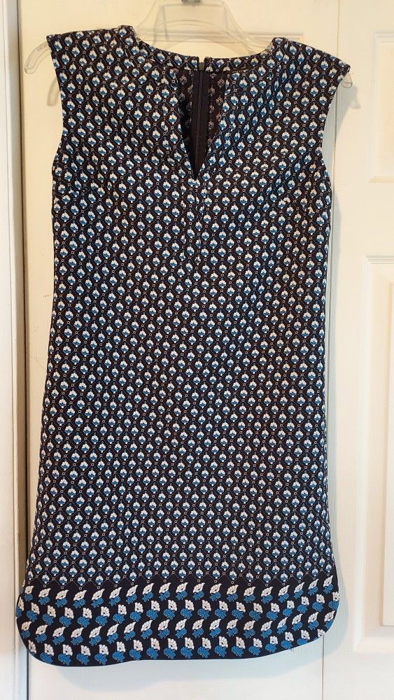Ann Taylor Sheath Dress Size XS Black White Blue Print Knit Sleeveless V Neck