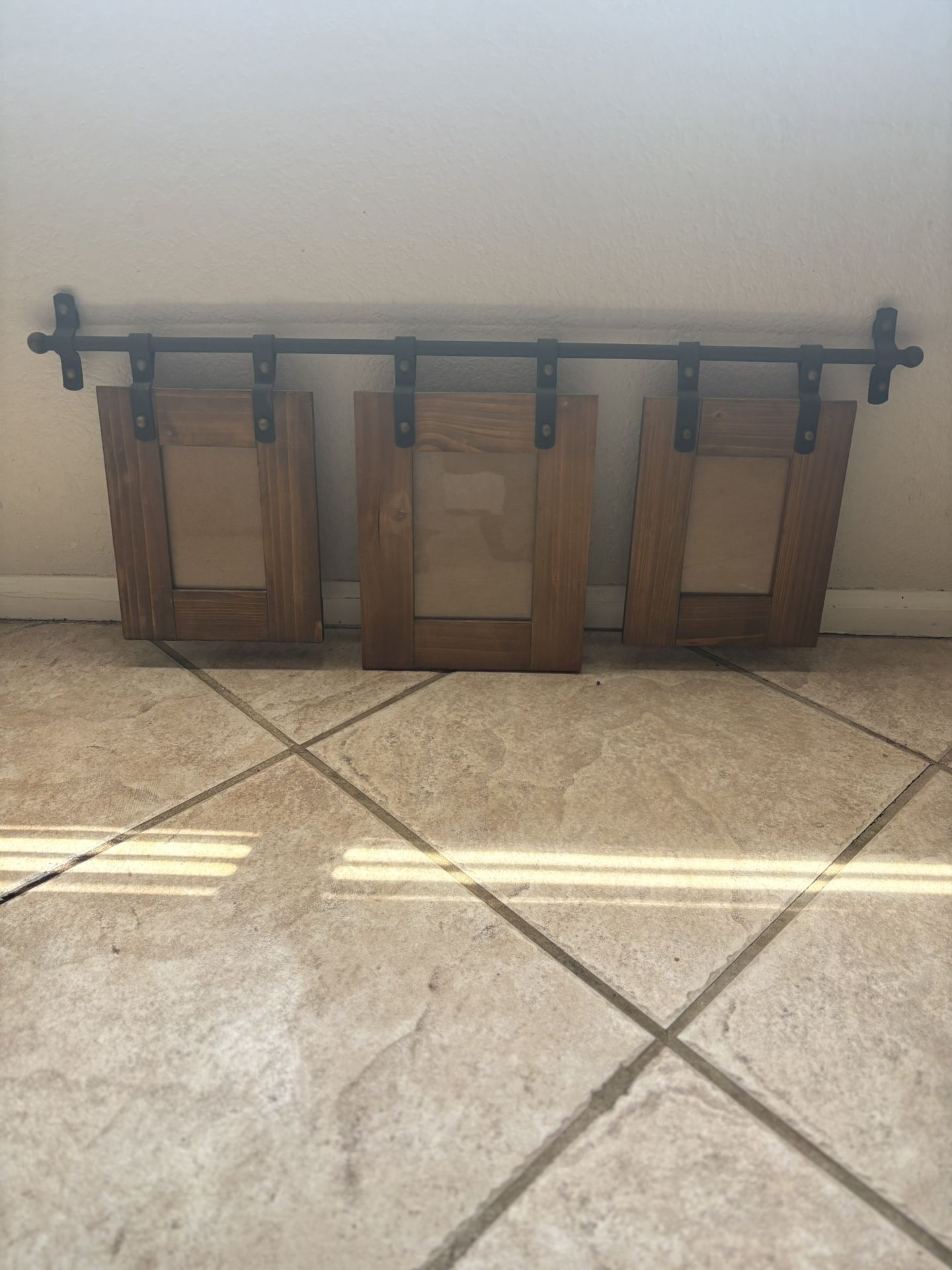 Hanging Picture Frames