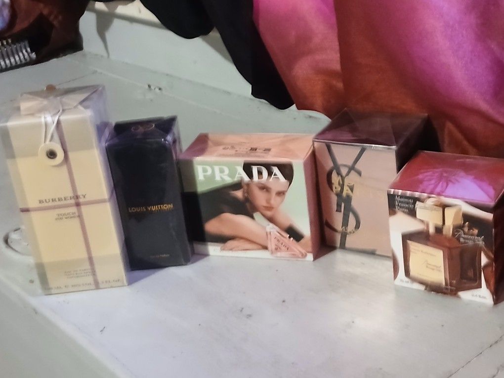 Bought A Storage Unit And It Was Full Of Trending Garmin 