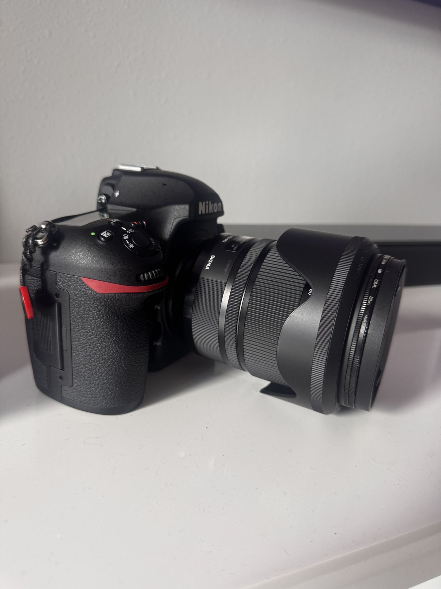 Sigma 24 105 F4 Like New