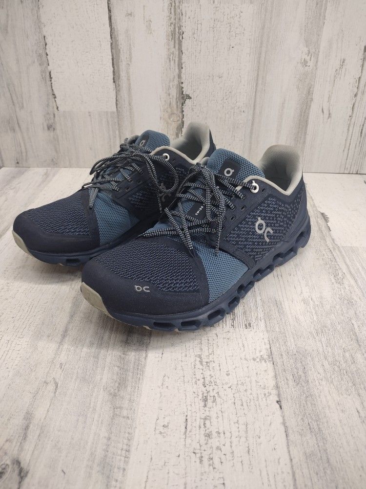 On Cloud Helion Running Sneakers Women Shoe Size 10.5 for Sale in Del Valle, TX OfferUp