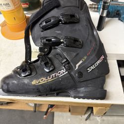 ski boots 
