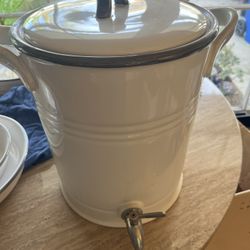 Williams-Sonoma Ceramic Drink/Water Dispenser