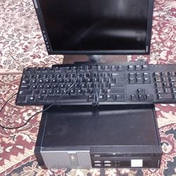 Samsung Desktop With Everything Comes With It