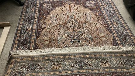 Hand Knotted Rug