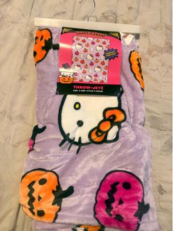Hello Kitty Halloween blanket