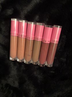 Liquid matte lipsticks 3$ long lasting !