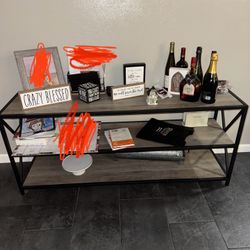 Entry Table / Wine Table