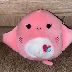 Stingray Valentine Squishmallow 4.5 In