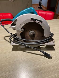Makita circular saw