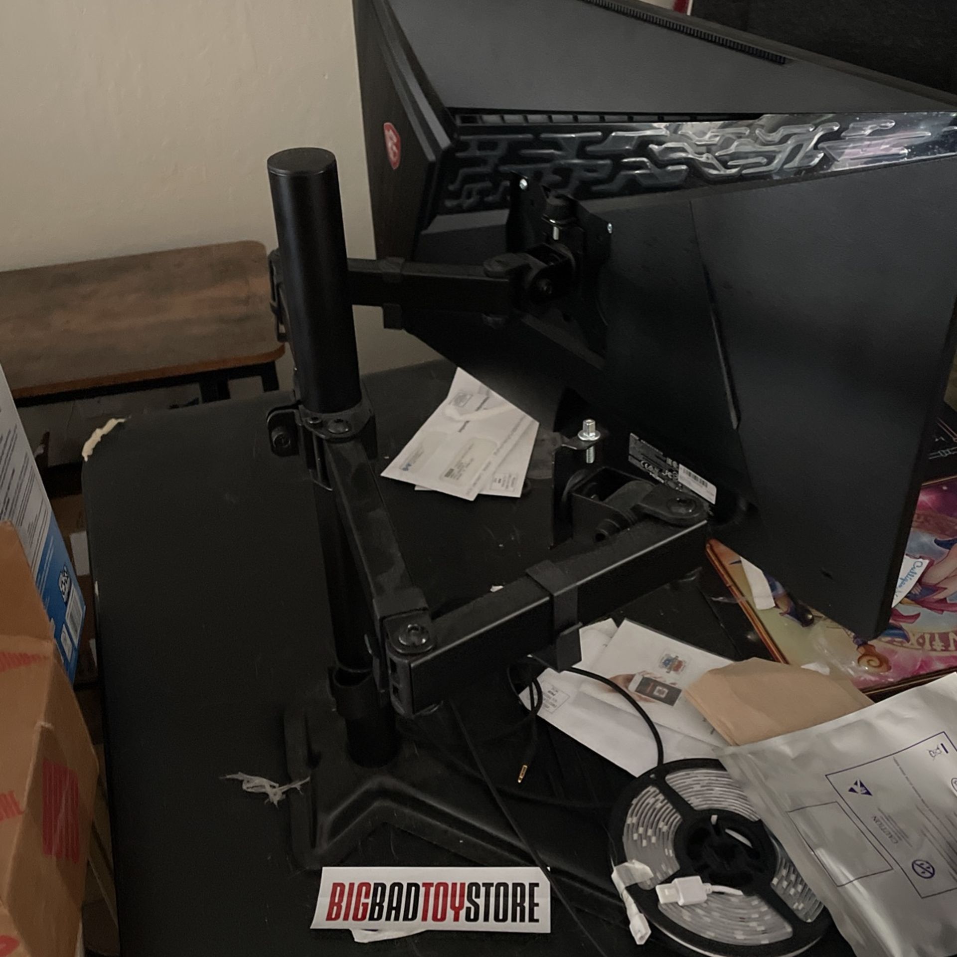 Dual Monitor Arm