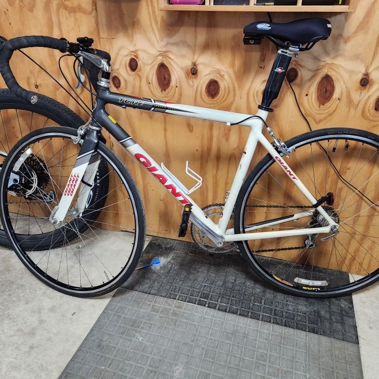 Giant Road bike Super Lite Weight And Fast