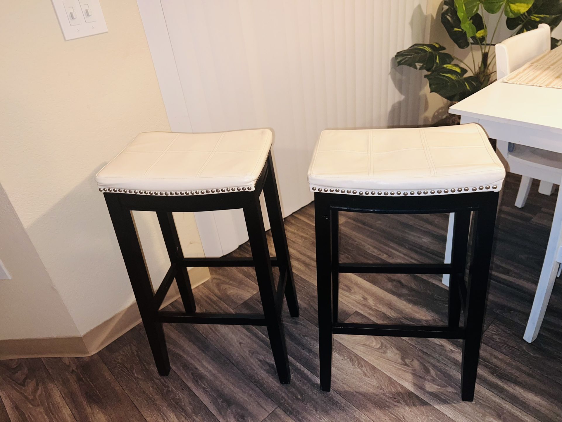 2 Kitchen Stools for Sale in Federal Way, WA OfferUp