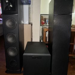 Klipsch VF35 stereo speakers Floor Standing 