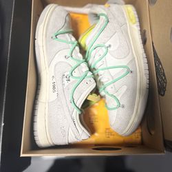Off white dunk Lot 14