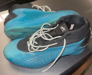 Anthony Edward’s AE1 Basketball Shoes