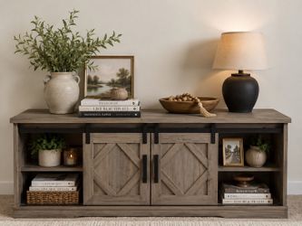 🔥 FARMHOUSE TV STAND FOR SALE – LIKE NEW! 🔥