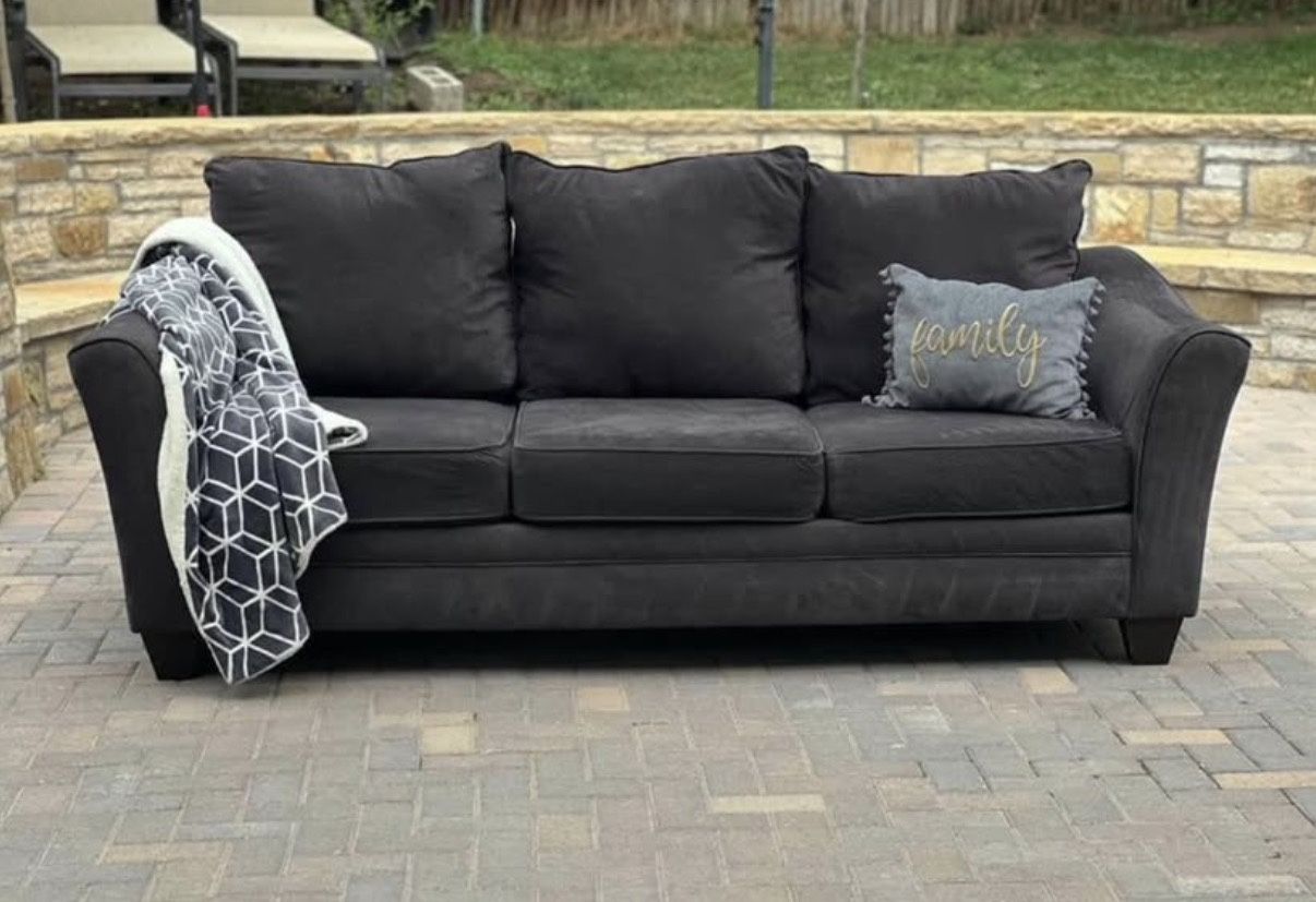 Charcoal Gray Couch 🚀FREE DELIVERY🚀