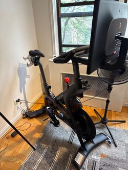 Peloton Bike Plus (40 Rides, 2025) - New York