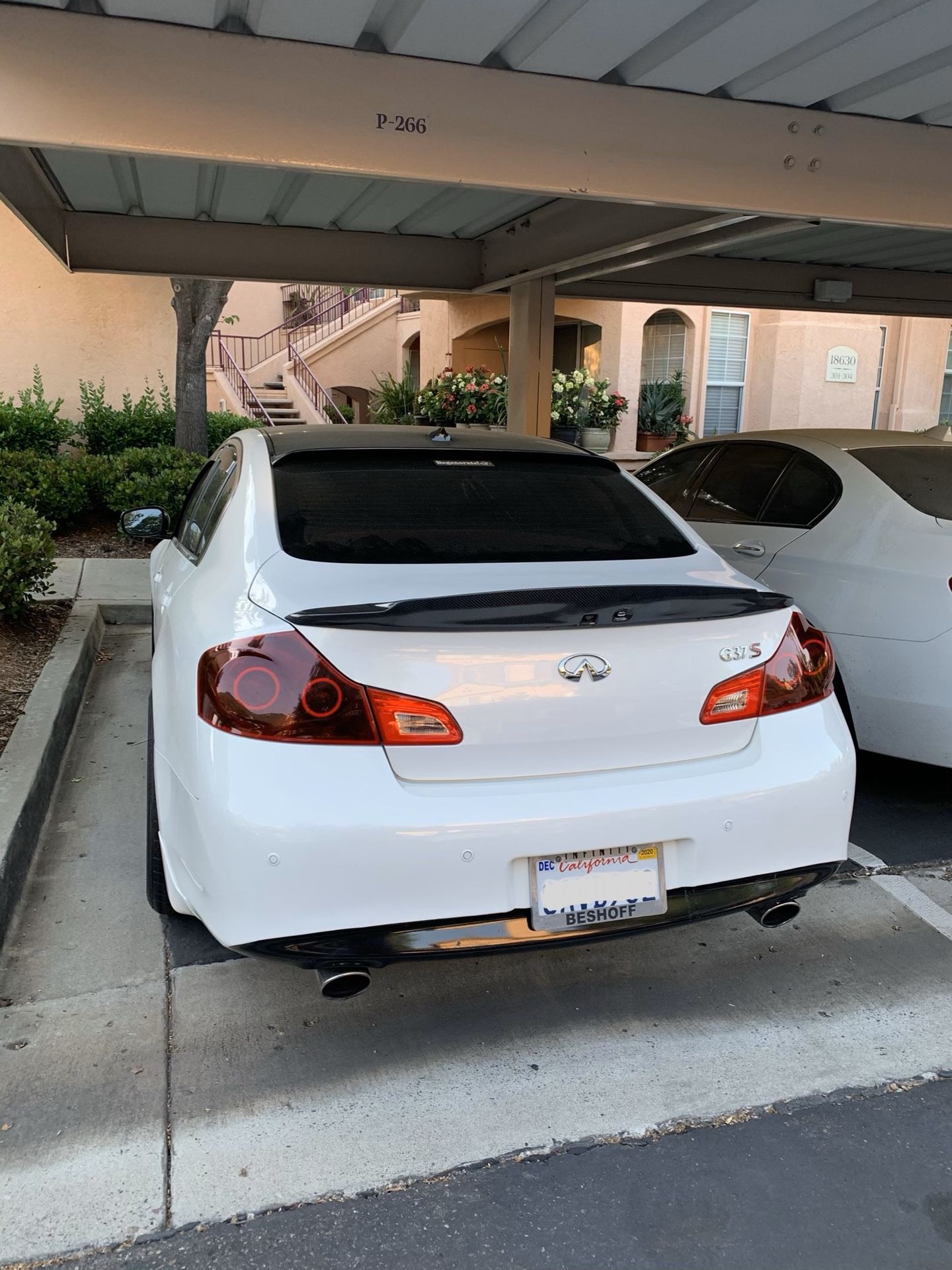 G37 gtr sale tail lights
