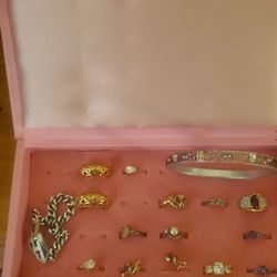 Box Full Of Cosmetic Jewelry All For Only $60 Will Throw In Pearl Necklace And Pearl Bracelet If You Buy This Weekend 