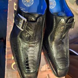 Mens Shoes. Make Offer