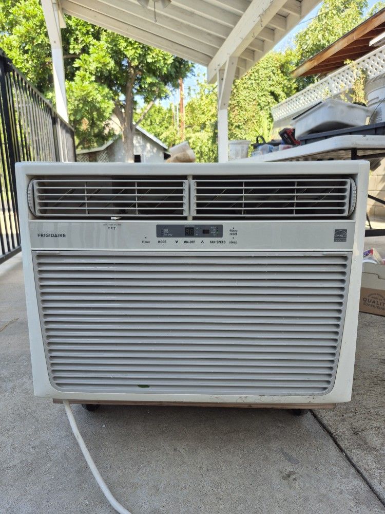 Air Conditioner Frigidare