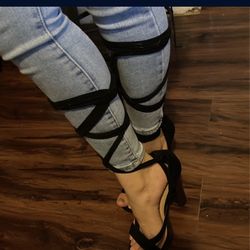 Size 6 Brand New Never Worn