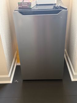 Insignia Mini Fridge