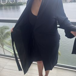 LORD & TAYLOR 2 pieces black night gown  size Small