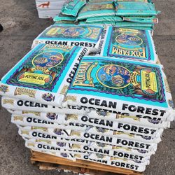 FoxFarm Ocean Forest Potting Soil 1.5 Cu Ft 