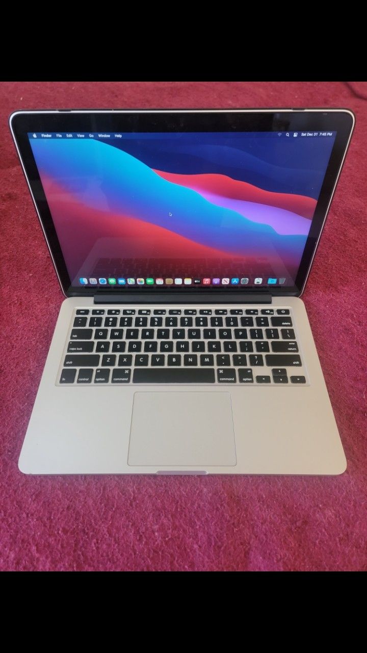 Macbook Pro 15" Intel i7 16gb Ram 500gb Ssd