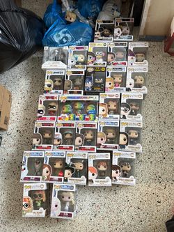 Selling a large collection of Funko Pop vinyl figures featuring characters from Harry Potter, Stranger Things, Marvel, DC, Disney, Frozen, and more.
