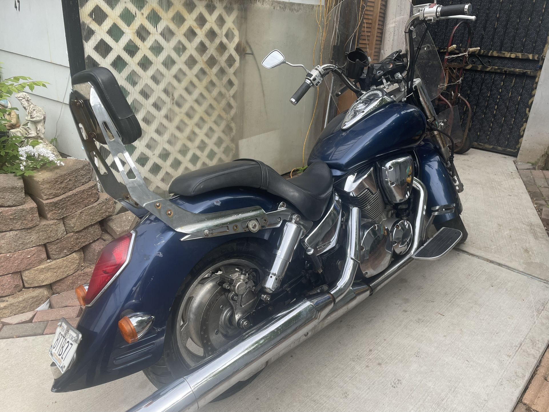Honda VTX 1300 CC , Ride It To California , NY Clean Title, Delivery Available