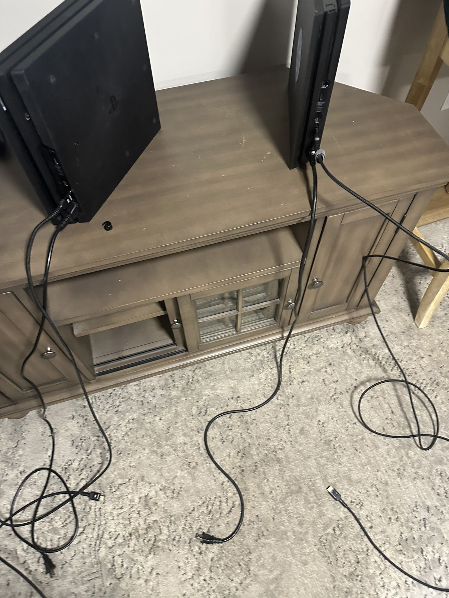 2 Playstation 4 PRO 4k Consoles With 3 Controllers, Turtle Bay Headset And All Wires