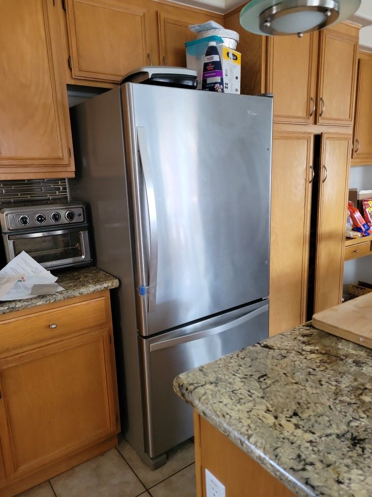 Refrigerator Sony