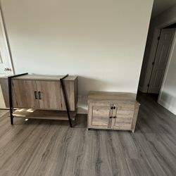 Foyer And End Table/Pet Hideaway 