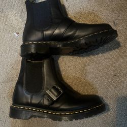 Women’s Doc Martens Chelsea Boot Size 9