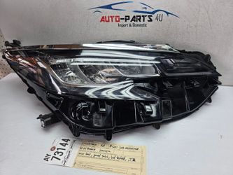2022 - 2023 - 2024 - 2025 TOYOTA SIENNA RIGHT PASSENGER HEADLIGHT OEM AY73144