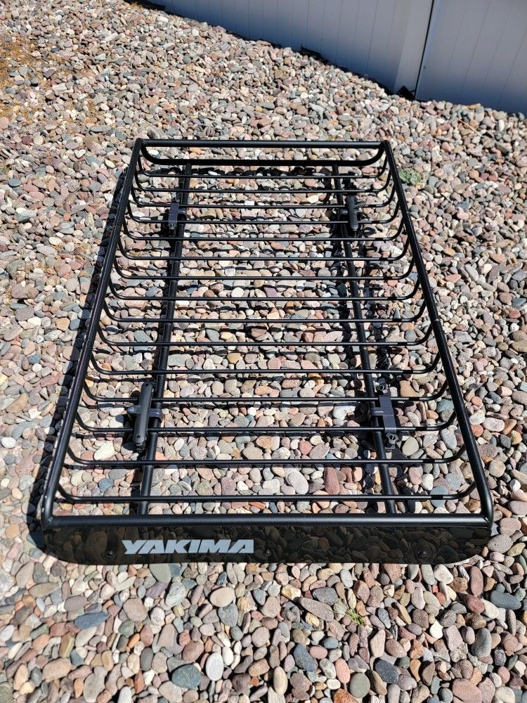 YAKIMA LOADWARRIOR with Extension and Locks